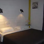 Du Chateau 2* Nantes