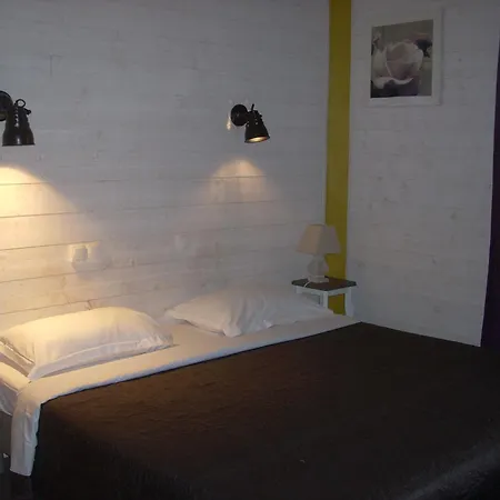 Du Chateau 2* Nantes