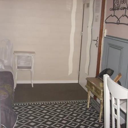 Du Chateau Hotel