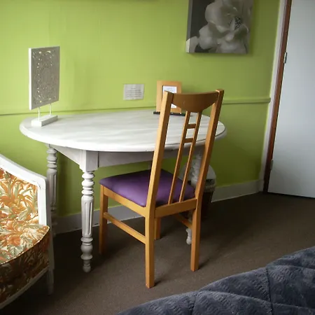 Du Chateau 2* Nantes