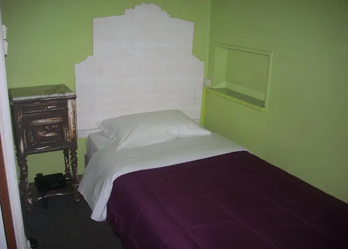 Du Chateau 2* Nantes