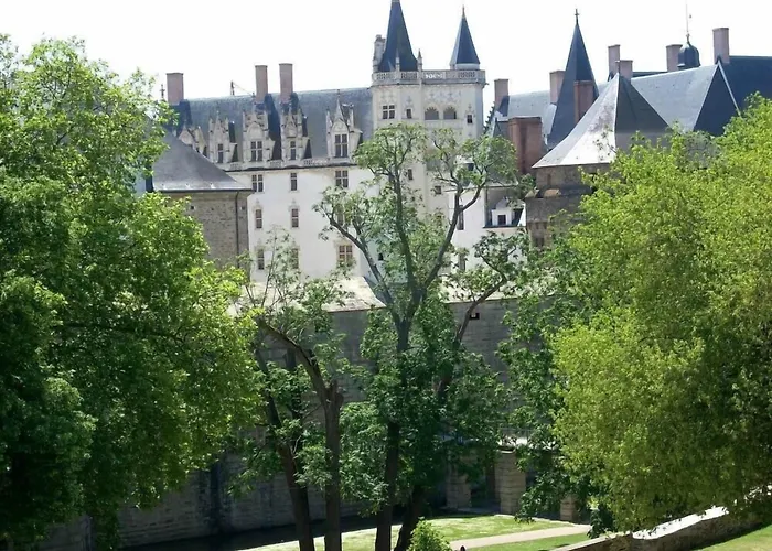 Du Chateau Szálloda 2*