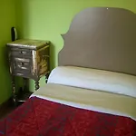 Du Chateau Hotel