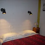 Du Chateau Hotel 2*